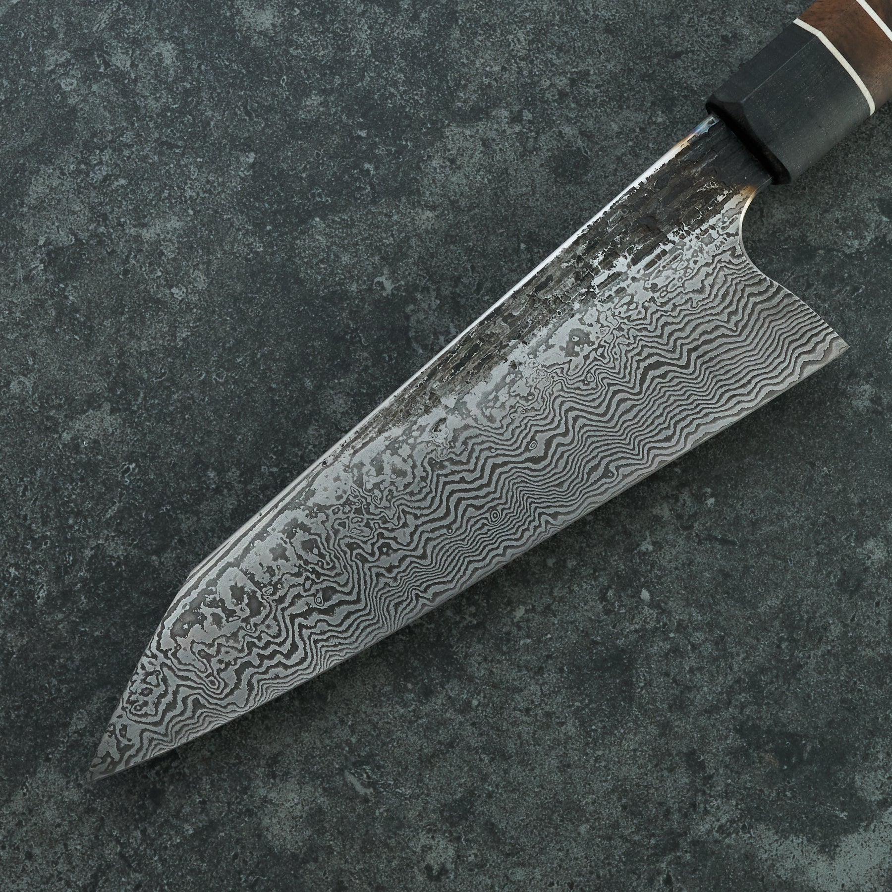 Santoku 180mm 100 Layer Damascus Turkish Walnut – detail view