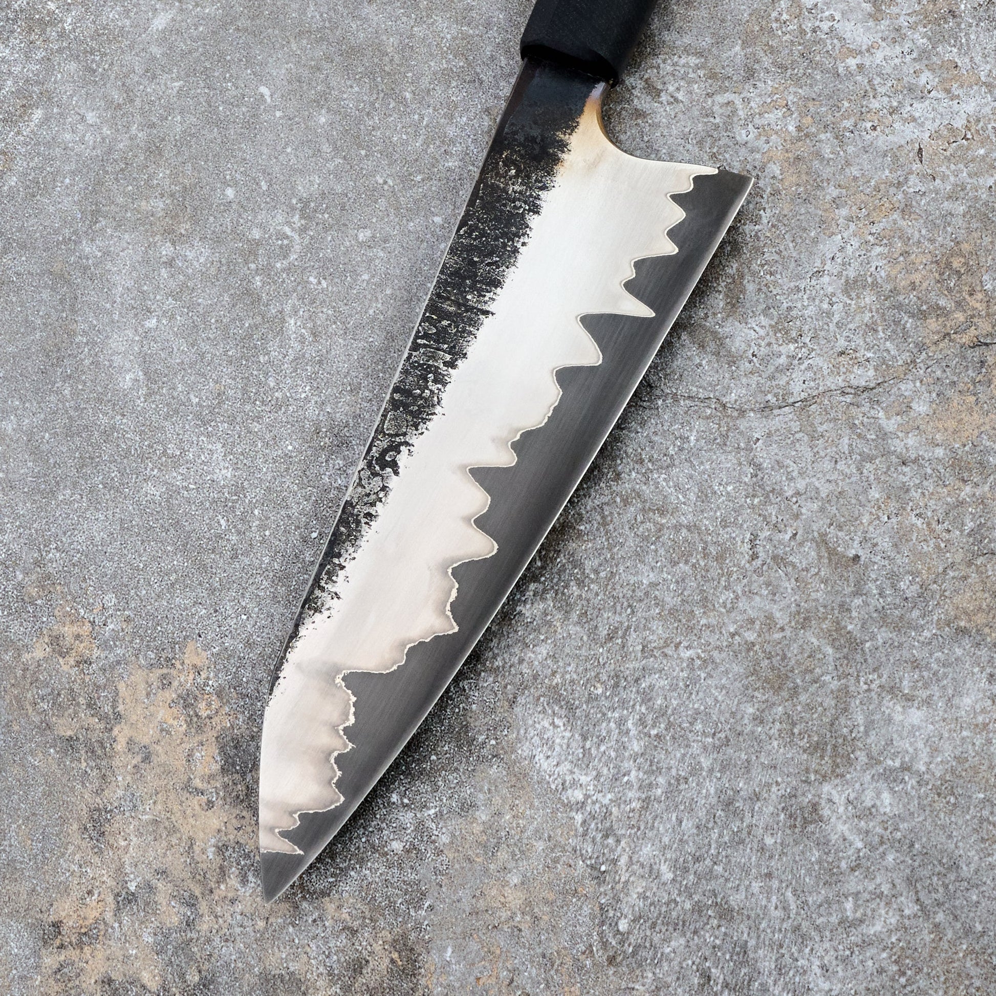 Santoku 180mm Stainless Clad GoMai 1.2419 Curly Maple & Bog Oak – detail view
