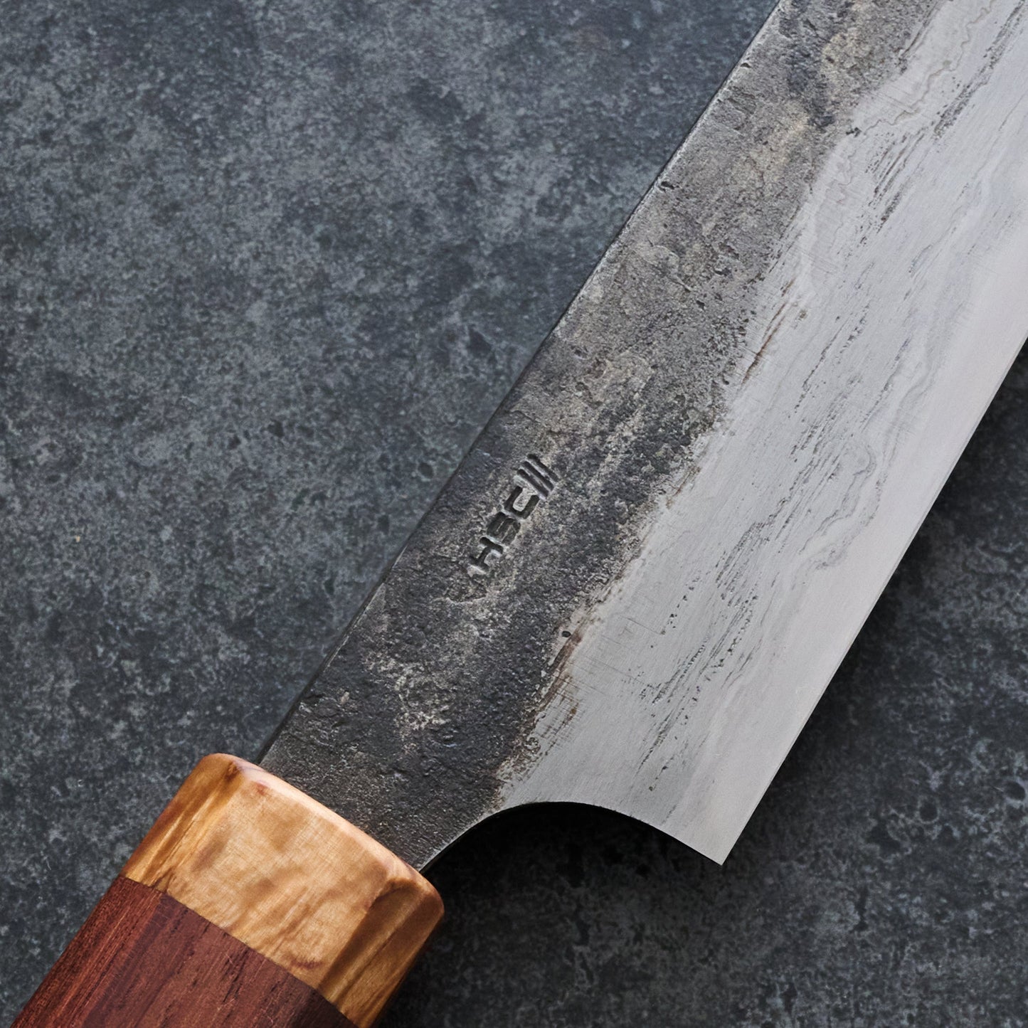 Sujihiki 230mm Wine Barrel Wrought & Apex Ultra – handle detail