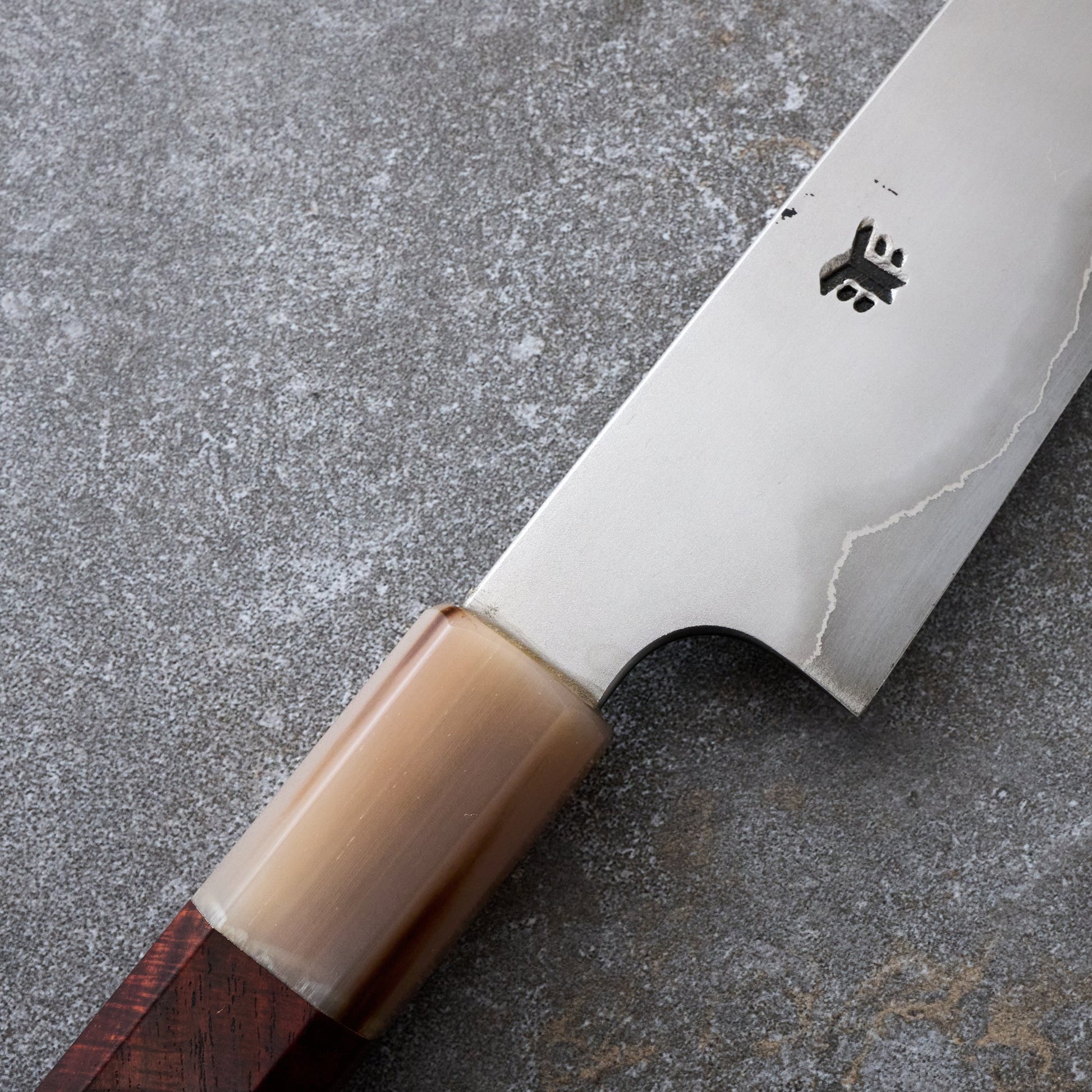 Sujihiki 305mm SanMai Stainless Clad 52100 Siam Rosewood & Buffalo Horn – side profile