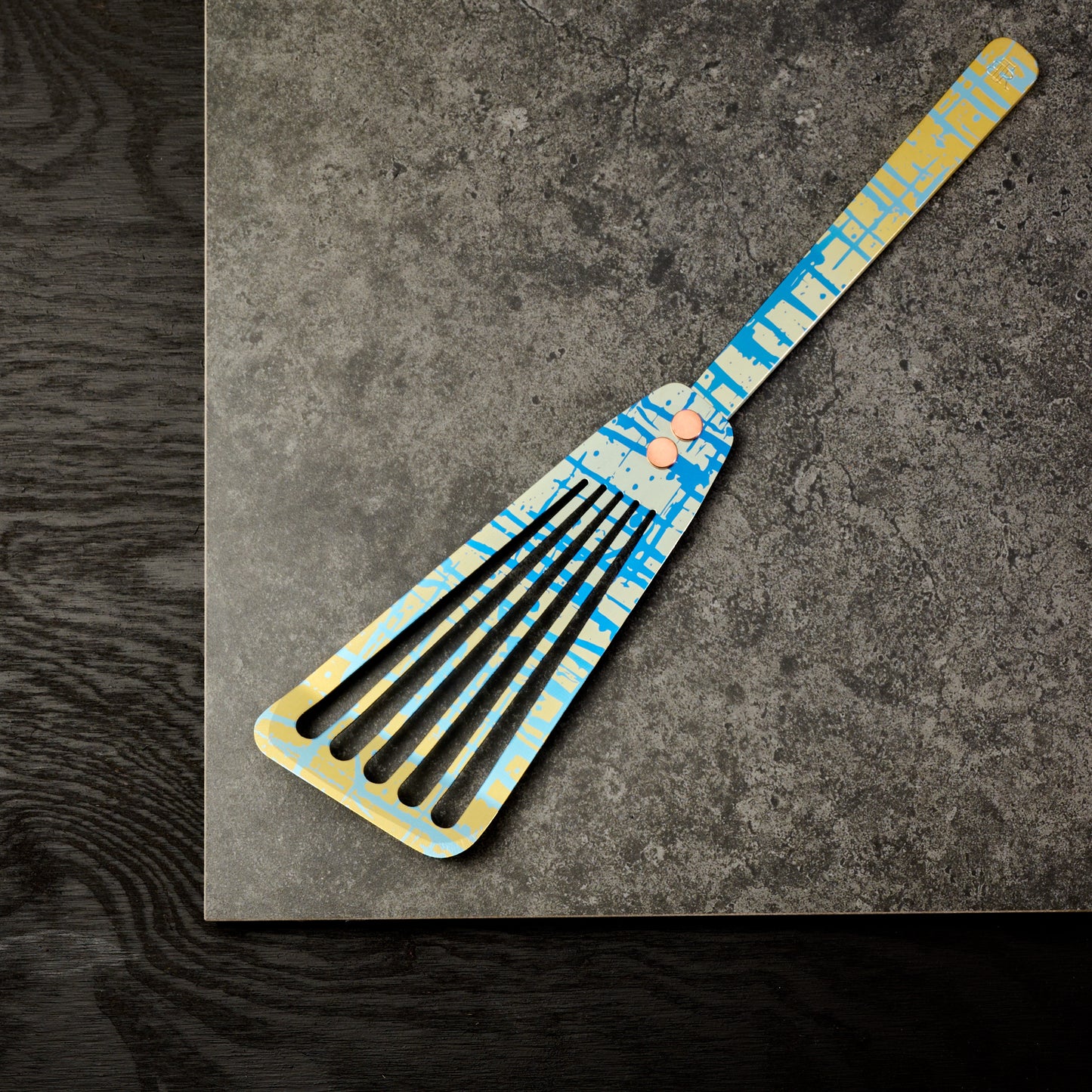 BRT Delux Titanium Fish Spatula Classic